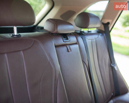 БМВ Х5 2015 в Тернополе на Automoto.ua Синий БМВ Х5, объемом двигателя 2.99 л и пробегом 280 тыс. км за 27000 $, фото 9 на Automoto.ua