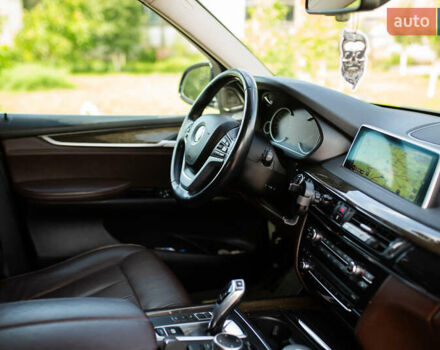 БМВ Х5 2015 в Тернополе на Automoto.ua Синий БМВ Х5, объемом двигателя 2.99 л и пробегом 280 тыс. км за 27000 $, фото 15 на Automoto.ua