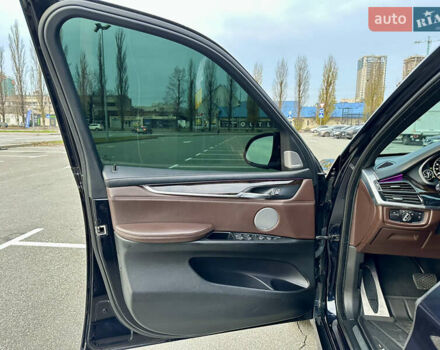 Синій БМВ Х5, об'ємом двигуна 4.4 л та пробігом 143 тис. км за 33999 $, фото 18 на Automoto.ua