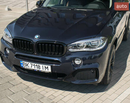 Синий БМВ Х5, объемом двигателя 2.98 л и пробегом 168 тыс. км за 26700 $, фото 3 на Automoto.ua