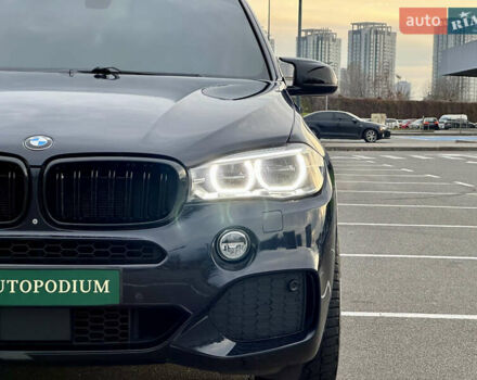 Синій БМВ Х5, об'ємом двигуна 4.4 л та пробігом 143 тис. км за 33999 $, фото 11 на Automoto.ua