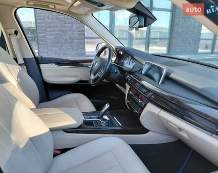 Синій БМВ Х5, об'ємом двигуна 2.98 л та пробігом 260 тис. км за 26600 $, фото 26 на Automoto.ua