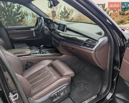 Синий БМВ Х5, объемом двигателя 2.99 л и пробегом 290 тыс. км за 30950 $, фото 10 на Automoto.ua