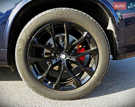 Синій БМВ Х5, об'ємом двигуна 3 л та пробігом 133 тис. км за 29950 $, фото 5 на Automoto.ua