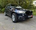 Синій БМВ Х5, об'ємом двигуна 2 л та пробігом 71 тис. км за 37440 $, фото 3 на Automoto.ua