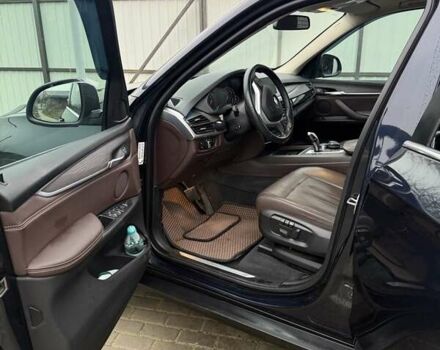 Синій БМВ Х5, об'ємом двигуна 2 л та пробігом 66 тис. км за 39500 $, фото 4 на Automoto.ua