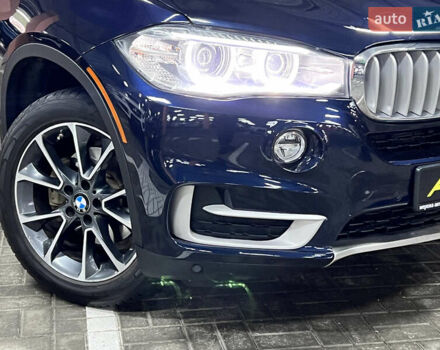 Синий БМВ Х5, объемом двигателя 2.98 л и пробегом 179 тыс. км за 20500 $, фото 3 на Automoto.ua