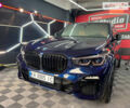 Синий БМВ Х5, объемом двигателя 3 л и пробегом 41 тыс. км за 69500 $, фото 1 на Automoto.ua