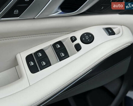 Синий БМВ Х5, объемом двигателя 3 л и пробегом 70 тыс. км за 51500 $, фото 69 на Automoto.ua