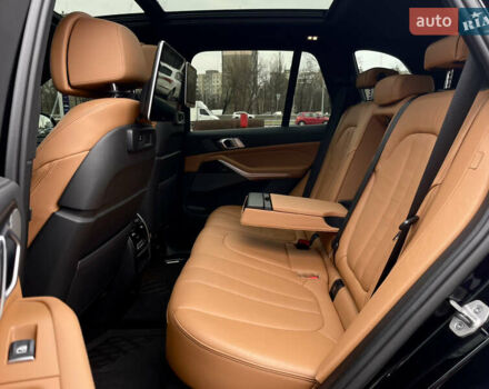 Синий БМВ Х5, объемом двигателя 3 л и пробегом 68 тыс. км за 68999 $, фото 35 на Automoto.ua