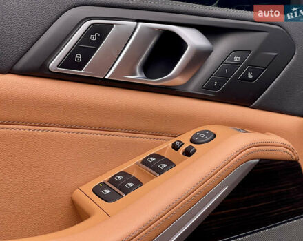 Синий БМВ Х5, объемом двигателя 3 л и пробегом 68 тыс. км за 68999 $, фото 31 на Automoto.ua