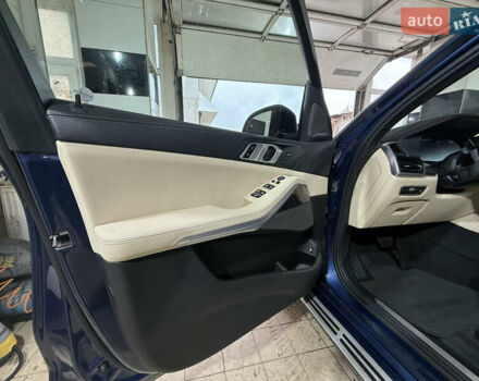 Синий БМВ Х5, объемом двигателя 3 л и пробегом 82 тыс. км за 59100 $, фото 10 на Automoto.ua