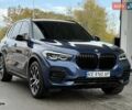 Синий БМВ Х5, объемом двигателя 3 л и пробегом 46 тыс. км за 57500 $, фото 1 на Automoto.ua