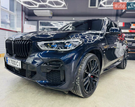 Синий БМВ Х5, объемом двигателя 3 л и пробегом 56 тыс. км за 72900 $, фото 1 на Automoto.ua