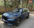 Синий БМВ Х5, объемом двигателя 3 л и пробегом 46 тыс. км за 51900 $, фото 1 на Automoto.ua