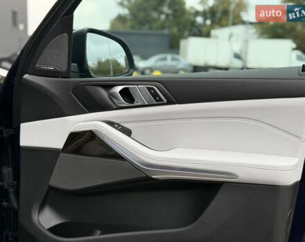 Синий БМВ Х5, объемом двигателя 3 л и пробегом 5 тыс. км за 79000 $, фото 50 на Automoto.ua