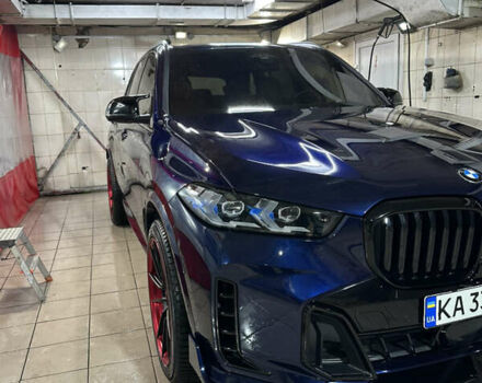 Синий БМВ Х5, объемом двигателя 3 л и пробегом 12 тыс. км за 93000 $, фото 1 на Automoto.ua