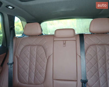 Синий БМВ Х5, объемом двигателя 3 л и пробегом 53 тыс. км за 92000 $, фото 31 на Automoto.ua