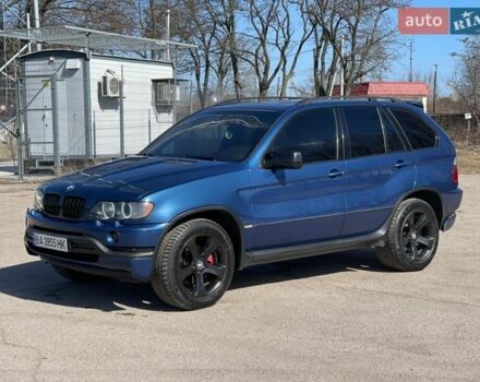 Синий БМВ Х5, объемом двигателя 4.4 л и пробегом 402 тыс. км за 8000 $, фото 1 на Automoto.ua