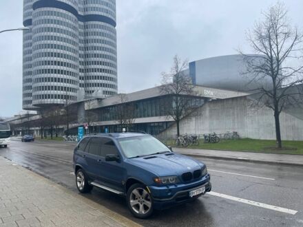 Синий БМВ Х5, объемом двигателя 2.9 л и пробегом 316 тыс. км за 7500 $, фото 1 на Automoto.ua