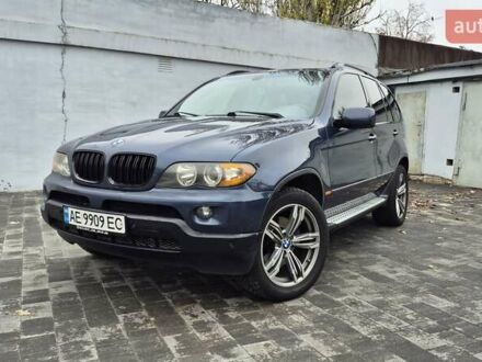 Синий БМВ Х5, объемом двигателя 4.4 л и пробегом 301 тыс. км за 8900 $, фото 1 на Automoto.ua