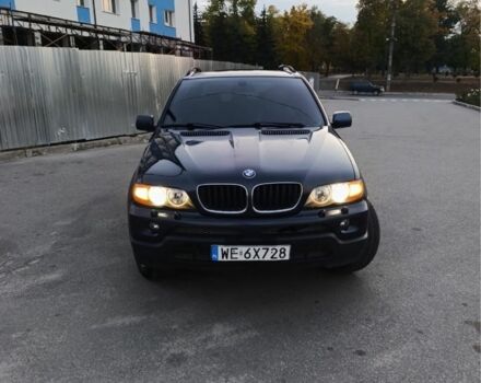 Синий БМВ Х5, объемом двигателя 3 л и пробегом 300 тыс. км за 5500 $, фото 1 на Automoto.ua