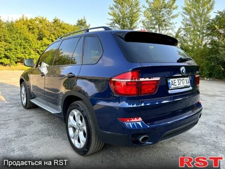 Синий БМВ Х5, объемом двигателя 3 л и пробегом 153 тыс. км за 15000 $, фото 1 на Automoto.ua