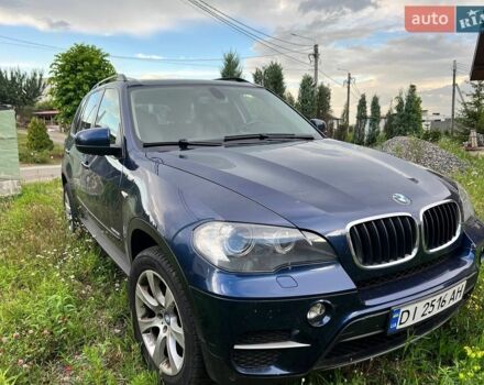 Синий БМВ Х5, объемом двигателя 2.98 л и пробегом 235 тыс. км за 10500 $, фото 1 на Automoto.ua