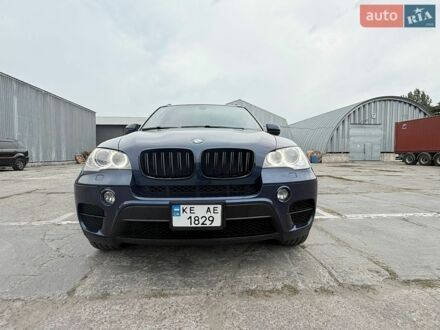 Синий БМВ Х5, объемом двигателя 3 л и пробегом 217 тыс. км за 17500 $, фото 1 на Automoto.ua