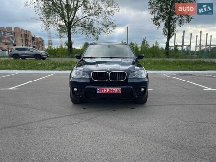 Синий БМВ Х5, объемом двигателя 3 л и пробегом 310 тыс. км за 12000 $, фото 1 на Automoto.ua