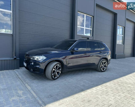 Синий БМВ Х5, объемом двигателя 2.98 л и пробегом 225 тыс. км за 23000 $, фото 1 на Automoto.ua