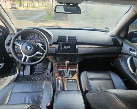 Зеленый БМВ Х5, объемом двигателя 3 л и пробегом 307 тыс. км за 4700 $, фото 6 на Automoto.ua