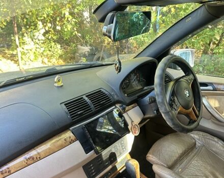 Зеленый БМВ Х5, объемом двигателя 3 л и пробегом 300 тыс. км за 4000 $, фото 9 на Automoto.ua