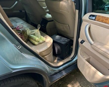 Зеленый БМВ Х5, объемом двигателя 3 л и пробегом 300 тыс. км за 4000 $, фото 4 на Automoto.ua