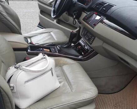 Зеленый БМВ Х5, объемом двигателя 4.4 л и пробегом 235 тыс. км за 6700 $, фото 10 на Automoto.ua