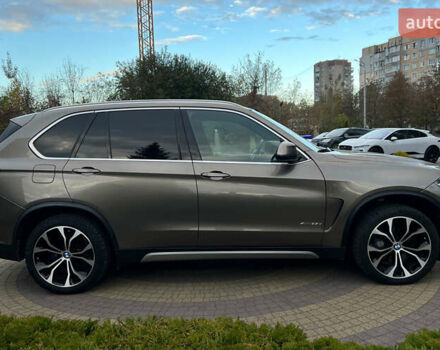 Зеленый БМВ Х5, объемом двигателя 2.98 л и пробегом 153 тыс. км за 38750 $, фото 7 на Automoto.ua