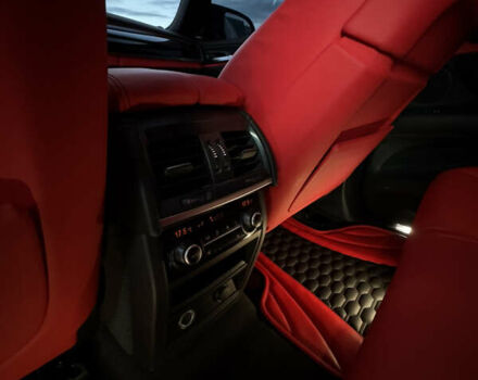 Белый БМВ Х6 М, объемом двигателя 4.39 л и пробегом 157 тыс. км за 35800 $, фото 8 на Automoto.ua