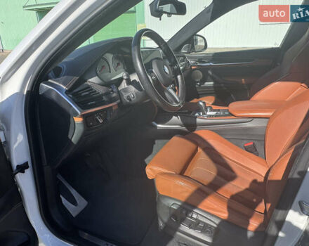 Белый БМВ Х6 М, объемом двигателя 4.39 л и пробегом 124 тыс. км за 35900 $, фото 7 на Automoto.ua