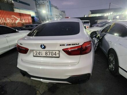Белый БМВ Х6 М, объемом двигателя 3 л и пробегом 220 тыс. км за 24500 $, фото 1 на Automoto.ua