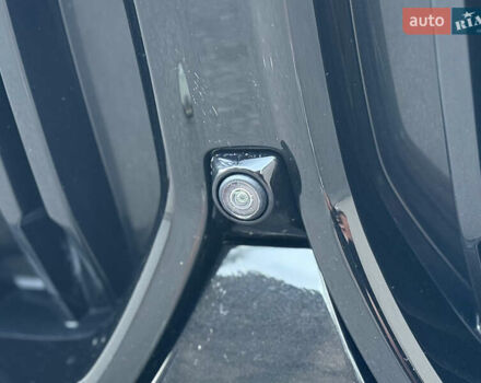 Черный БМВ Х6 М, объемом двигателя 4.39 л и пробегом 21 тыс. км за 118000 $, фото 34 на Automoto.ua