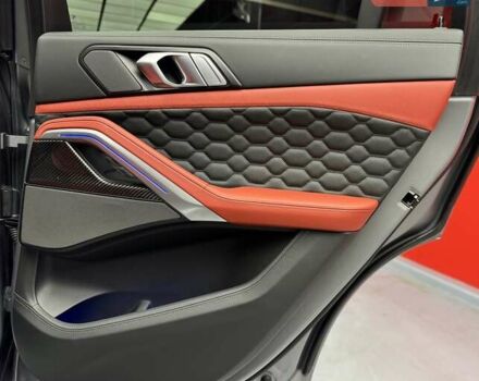 Серый БМВ Х6 М, объемом двигателя 4.4 л и пробегом 15 тыс. км за 160900 $, фото 55 на Automoto.ua