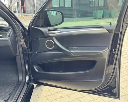 Синий БМВ Х6 М, объемом двигателя 4.4 л и пробегом 180 тыс. км за 15500 $, фото 12 на Automoto.ua