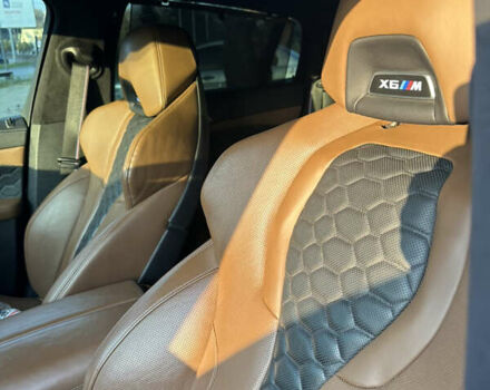 Синий БМВ Х6 М, объемом двигателя 4.39 л и пробегом 80 тыс. км за 93000 $, фото 14 на Automoto.ua