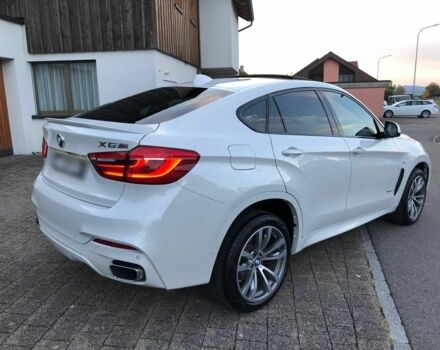 Белый БМВ Х6, объемом двигателя 0 л и пробегом 30 тыс. км за 28599 $, фото 3 на Automoto.ua