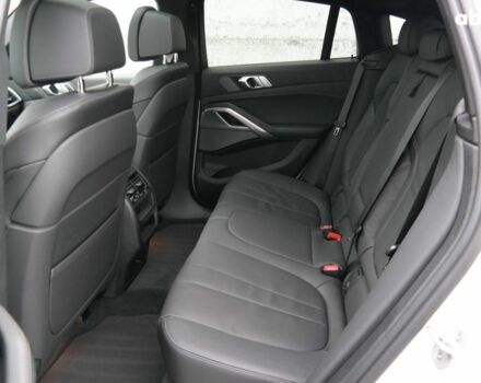 Білий БМВ Х6, об'ємом двигуна 0 л та пробігом 5 тис. км за 59222 $, фото 11 на Automoto.ua