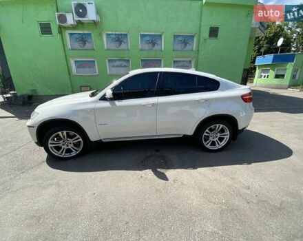 Белый БМВ Х6, объемом двигателя 4.4 л и пробегом 180 тыс. км за 21000 $, фото 1 на Automoto.ua