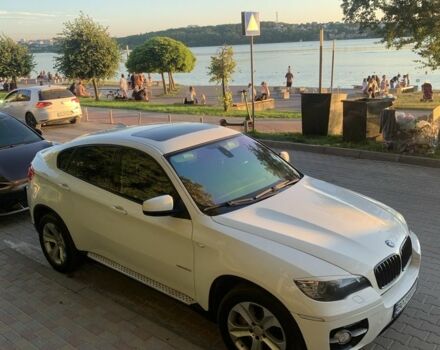 Белый БМВ Х6, объемом двигателя 4.4 л и пробегом 183 тыс. км за 11200 $, фото 1 на Automoto.ua