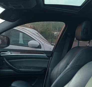 Белый БМВ Х6, объемом двигателя 4.39 л и пробегом 180 тыс. км за 8500 $, фото 3 на Automoto.ua