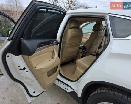 Білий БМВ Х6, об'ємом двигуна 4.4 л та пробігом 100 тис. км за 16500 $, фото 71 на Automoto.ua