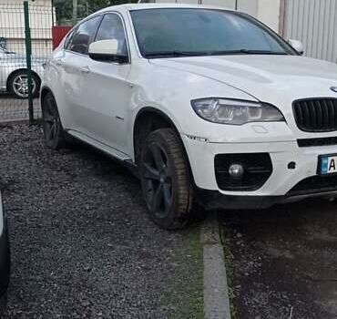 Белый БМВ Х6, объемом двигателя 4.39 л и пробегом 180 тыс. км за 8500 $, фото 13 на Automoto.ua